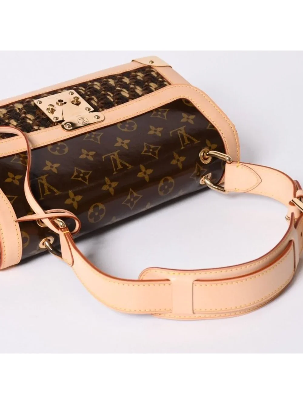 Louis Vuitton Monogram Tweedy Shoulder Bag World Limited Pieces Brown Gold